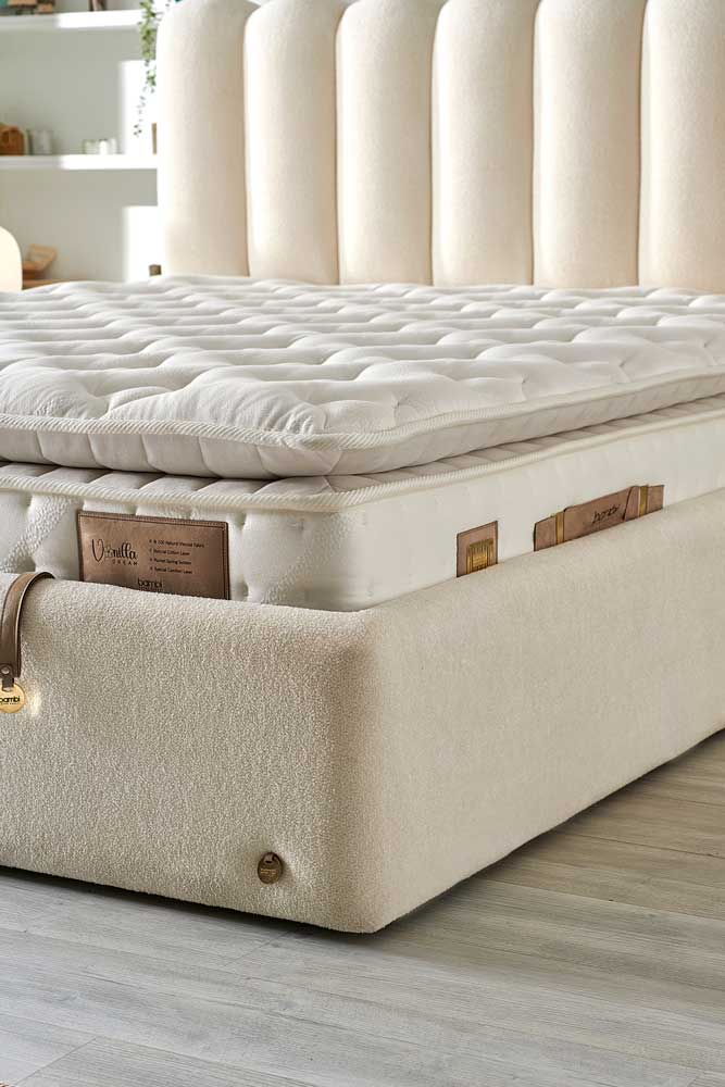 Vanilla Dream Soft Bed Set