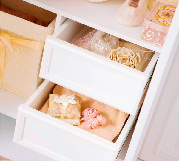 Camera Completa Romantic: Letto (100x200), Armadio 3 Ante e Scrivania con Unità USB + Materasso in Omaggio