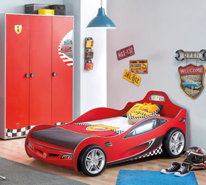 Camera Completa Racecup: Letto a forma di Macchina (90x190), Armadio 3 Ante e Scrivania con Unità + Materasso in Omaggio
