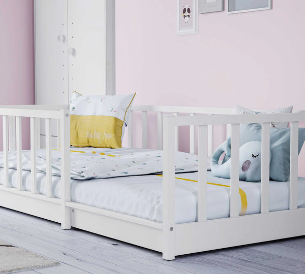 Camera Completa Montes Baby White: Letto Daybed (90x190), Armadio 2 Ante e Comò Piccolo + Materasso in Omaggio