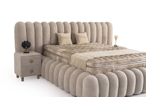 Letto Matrimoniale Marsel in Tessuto Bouclé con Effetto Nuvola