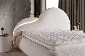 Letto Matrimoniale Atlantic con Design Asimmetrico e Luce LED Integrata