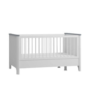 Aden convertible crib 60x120 cm, angled view