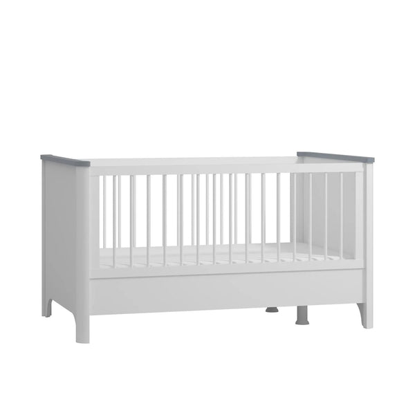 Aden convertible crib 60x120 cm, angled view