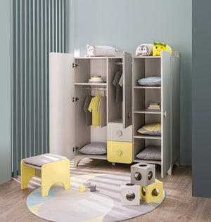 Minia Montessori 3-türiger Kleiderschrank