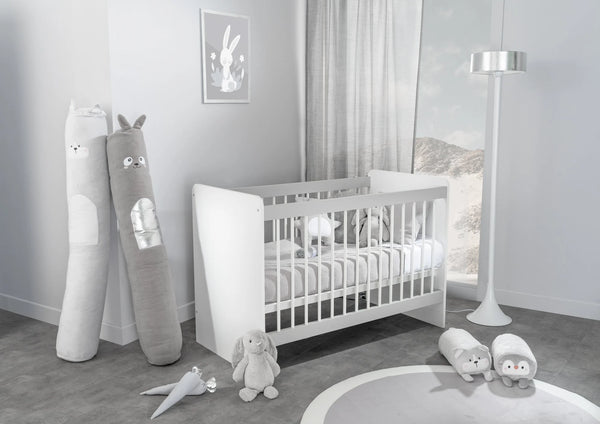 Lettino Ruka 60x120 cm nella cameretta con materasso in posizione intermedia