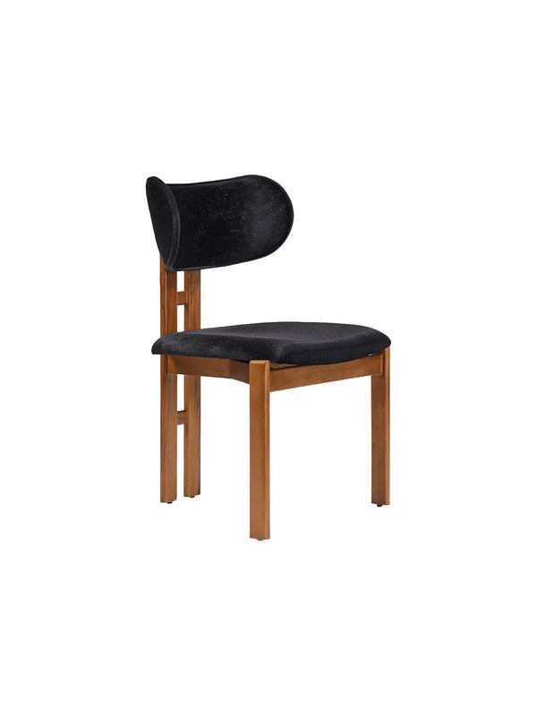 Sedia da pranzo Real vista frontale di tre quarti, schienale curvo in velluto nero e gambe in legno