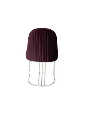 Sedia Rigo vista posteriore con cuciture cannettate verticali