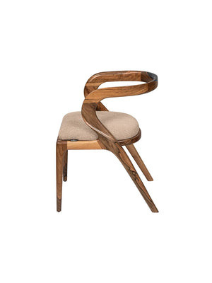 Sedia Walnut Wood vista laterale, profilo scultoreo in legno noce con venature naturali