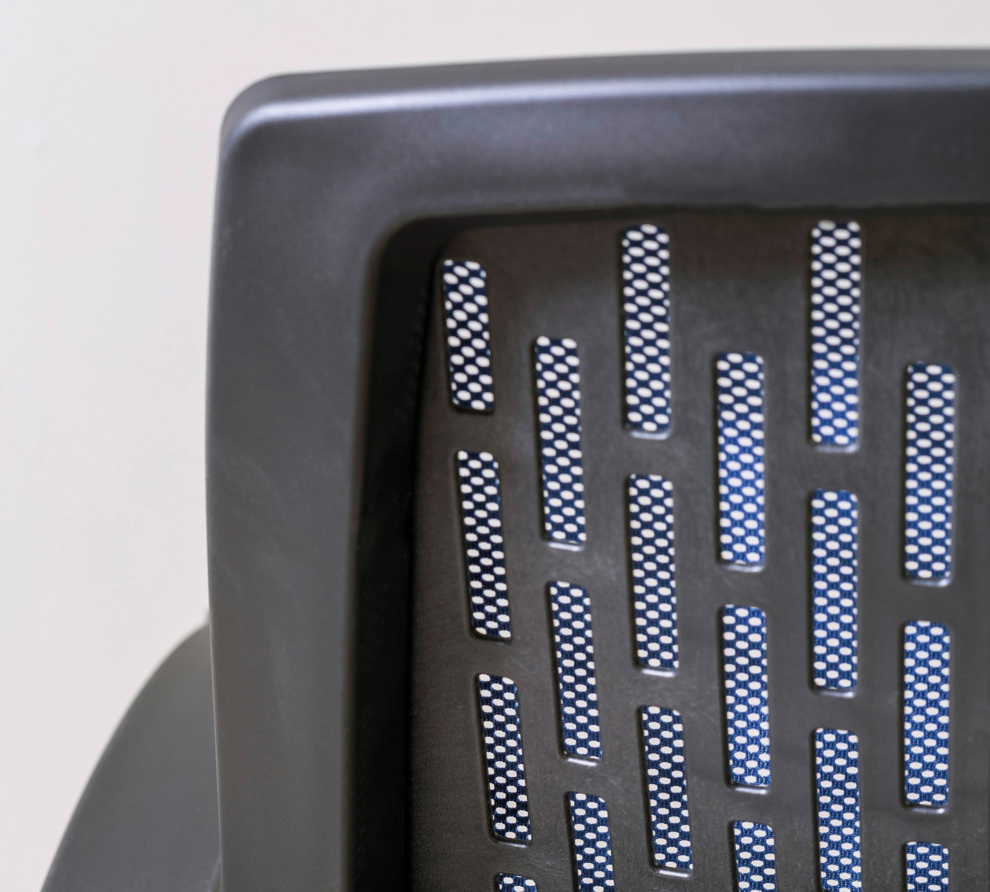 Comfort Sandalye Mavi Plastik Detayı